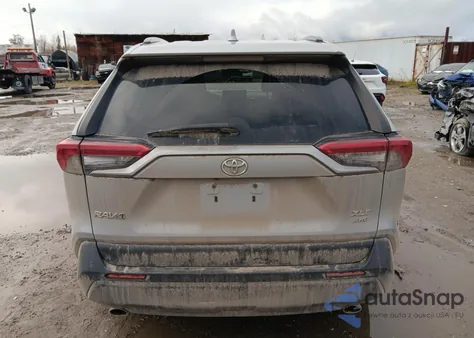 2019 Toyota Rav4 Xle from USA, damaged, VIN 2T3P1RFV9KC003191